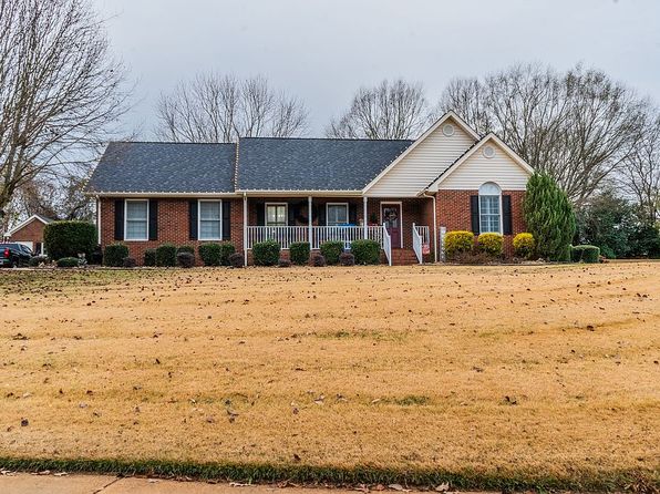 100 Highland Pines Dr