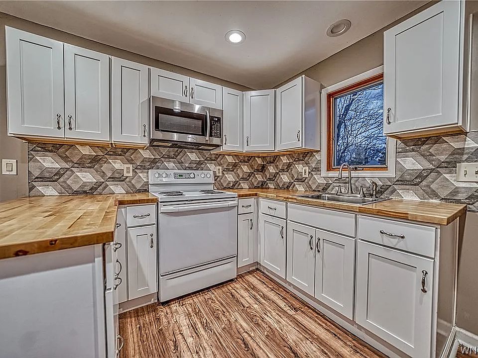 1st image of 60 Velore Ave