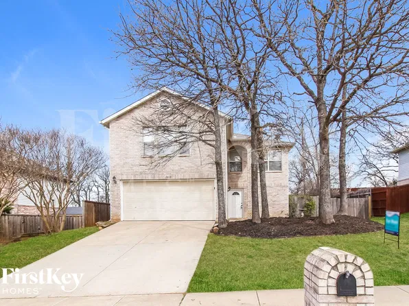 2010 Brazos Dr, Corinth, TX 76210