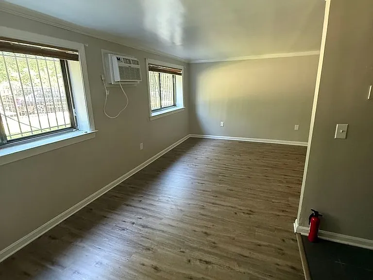 3105 Naylor Rd SE #104 — Photo 3