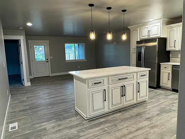1003 Washington Ave #B — Photo 12