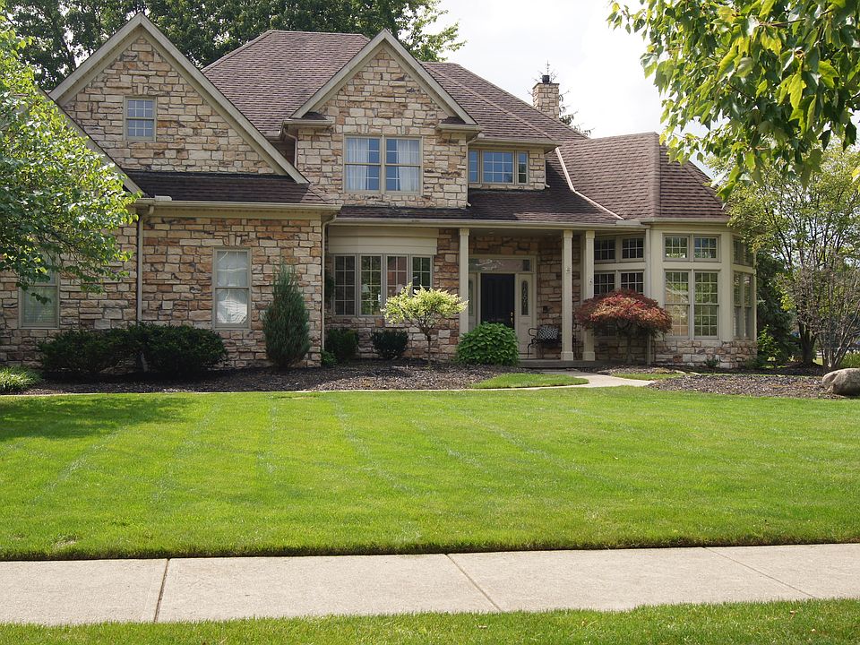 1st image of 29021 Weybridge Dr