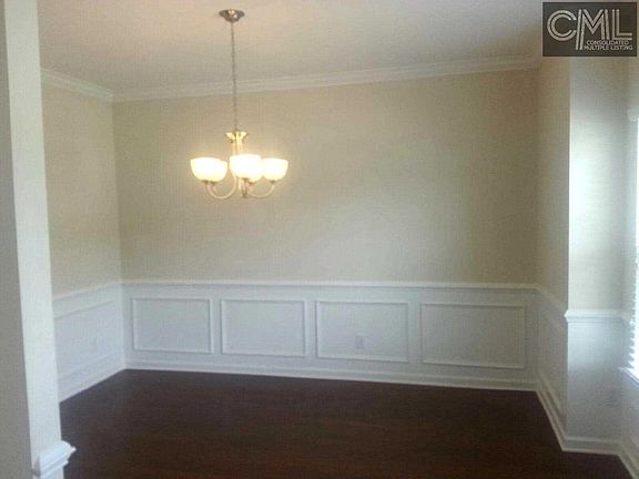 5th image of 232 Kenmore Park Dr
