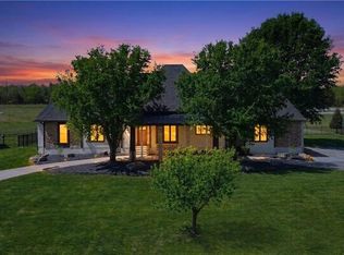4210 NW Lake Dr, Lees Summit, MO 64064