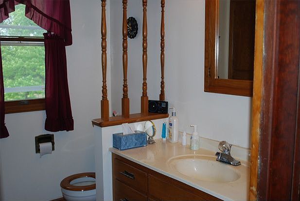2nd image of 1825 130th St