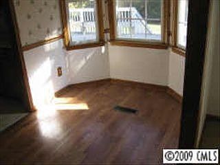 3rd image of 2029 Pine Needle Ct