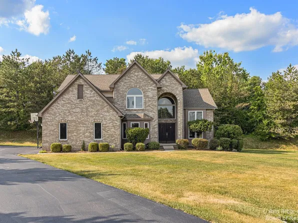 3747 Rolling Ridge Ct, Ann Arbor, MI 48105