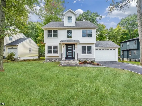 39 Laurel Ave, Livingston Twp., NJ 07039