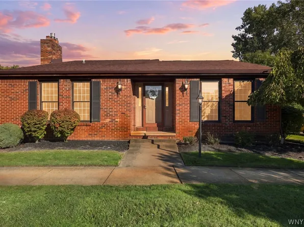161 Wedgewood Dr, Williamsville, NY 14221