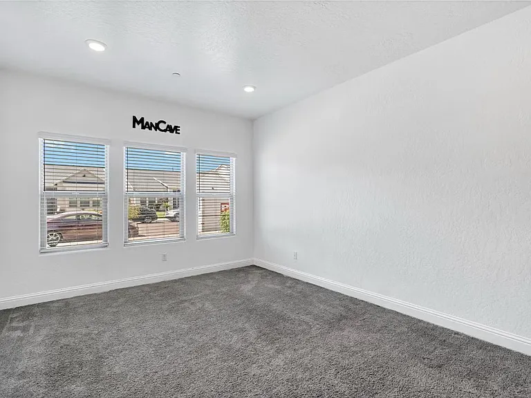 6178 E Mono St — Photo 5