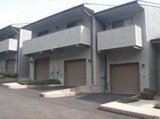 64 Adams Ter #H09B, Clifton, NJ 07013