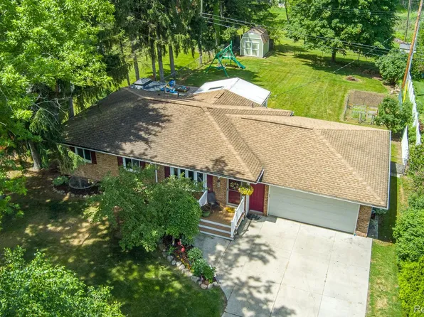 880 Joslyn Rd, Lake Orion, MI 48362