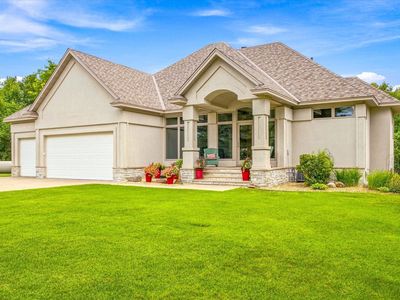 35475 Palisade Dr NE, Cambridge, MN, 55008