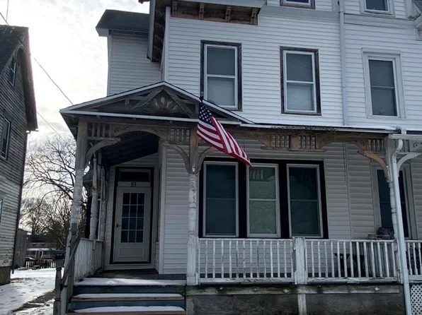 51 Main St, Quinton, NJ 08079