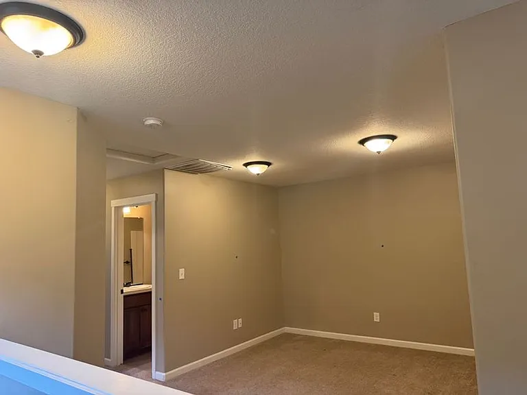 2706 NE 130th Ct — Photo 28