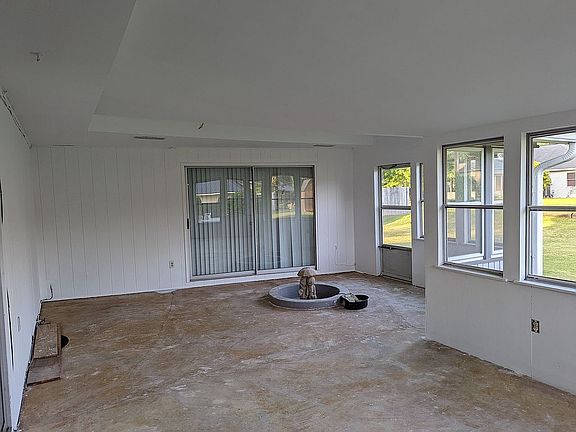 4th image of 109 N Mahuron Dr