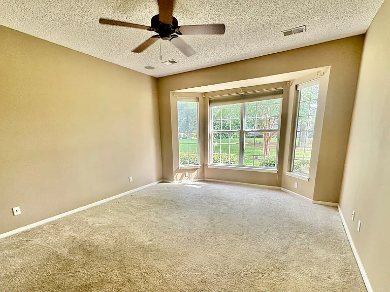 39 Tallow Dr — Photo 15