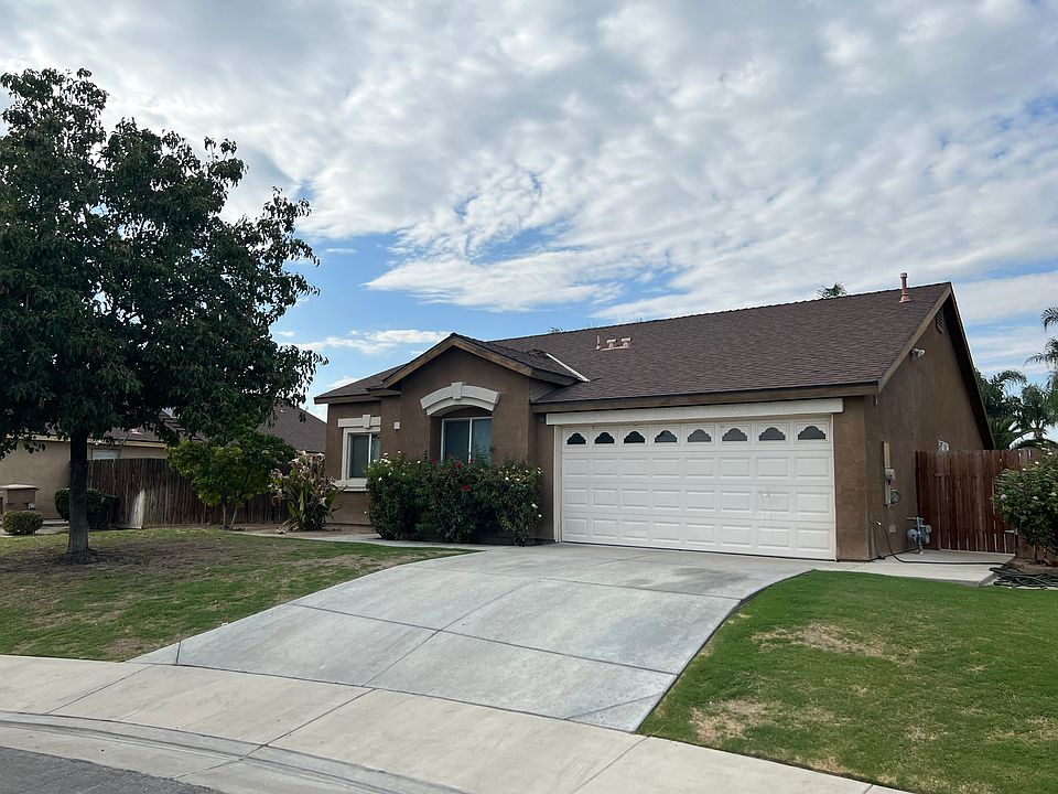 2nd image of 2402 Basque Hills Dr