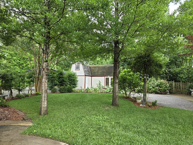 218 Colt Dr — Photo 20