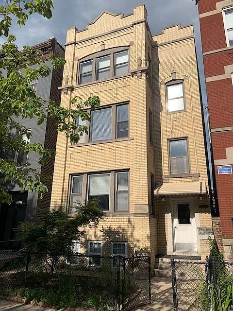 1st image of 2025 N Sheffield Ave APT 2
