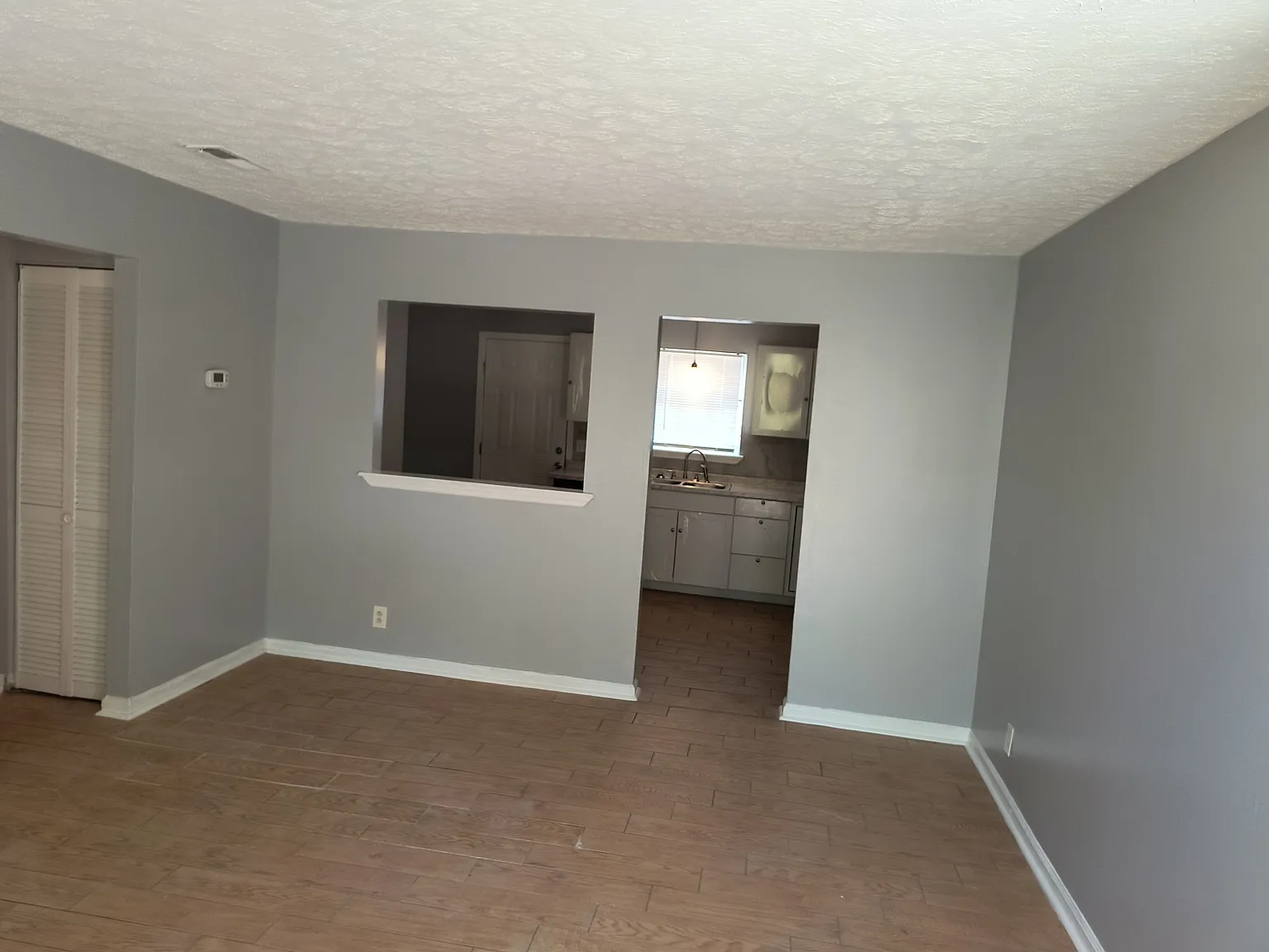 2 bed, 743 sqft, $1,300 — Photo 3