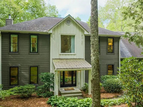 45 Chestnut Lane, Highlands, NC 28741