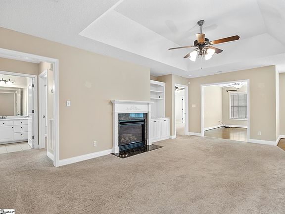 3rd image of 823 White Magnolia Dr