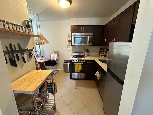 Rented by Living New York | media 12