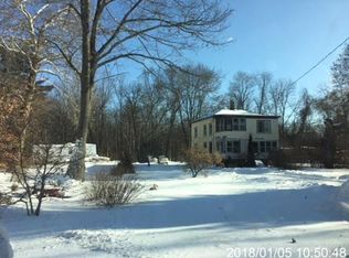 9 Arcadia Ave, Fitchburg, MA 01420
