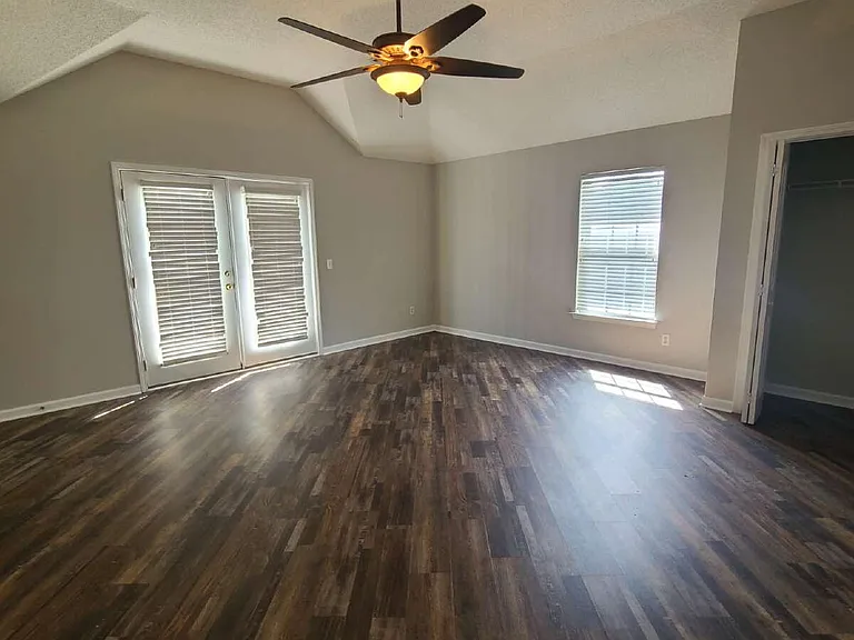 106 Peregrine Cir — Photo 12