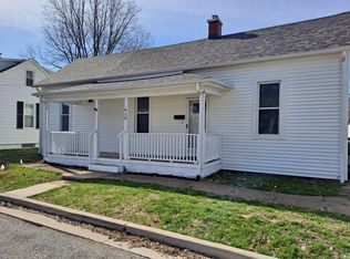 410 W Adams St, Millstadt, IL