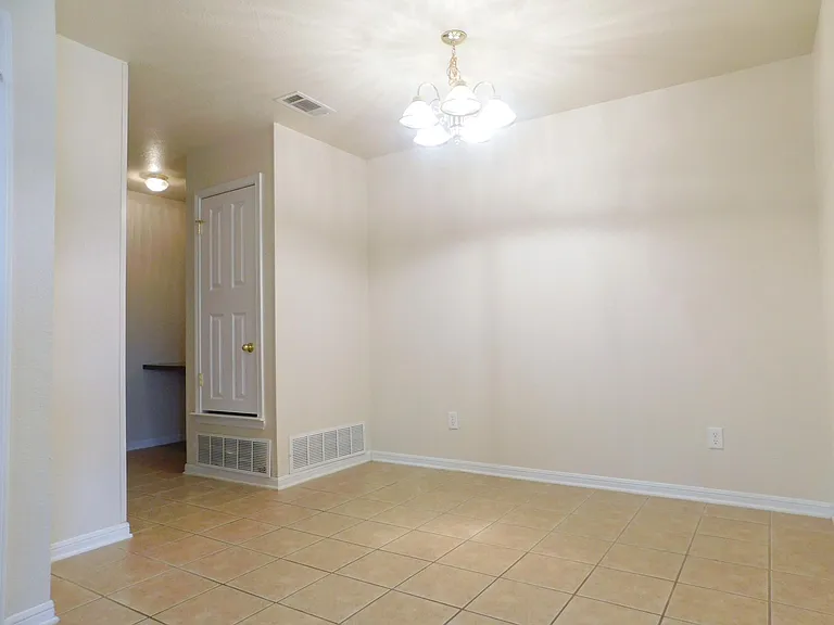 368 Nolan Ridge Dr #A — Photo 5