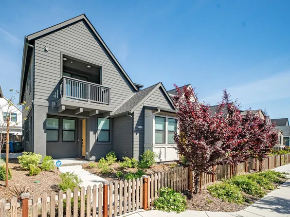 1586 Waterside Lane, Rohnert Park, CA 94928