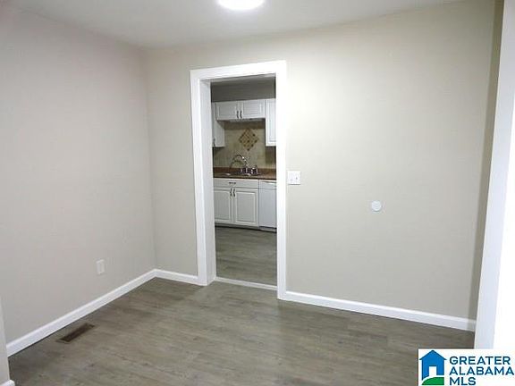 4th image of 640 Bradley Rd