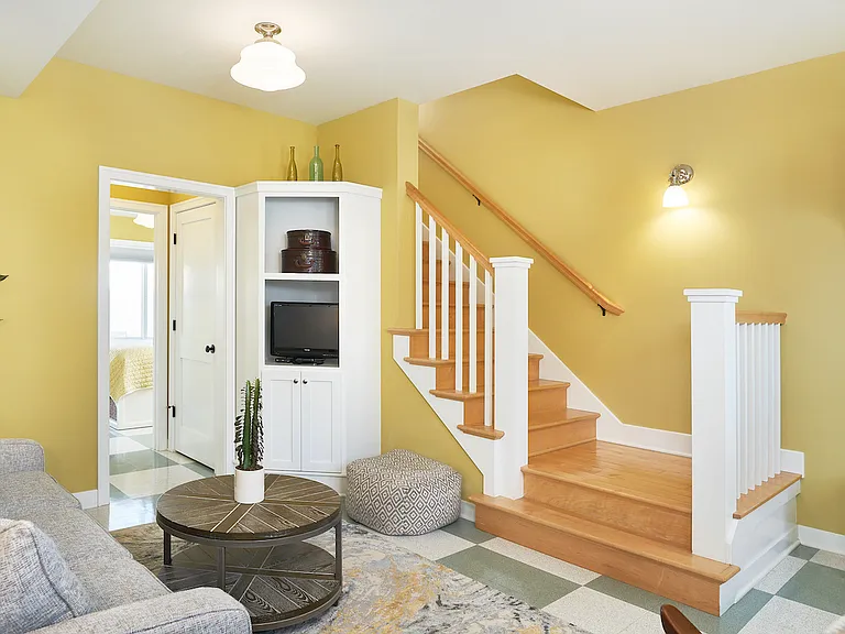 2053 Lake St #4 — Photo 7