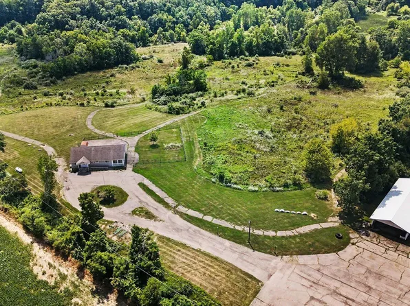 8753 Pleasant Lake Rd, Ann Arbor, MI 48103
