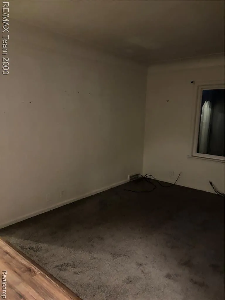 1 bed, 1.0 bath, 600 sqft, $795 — Photo 2