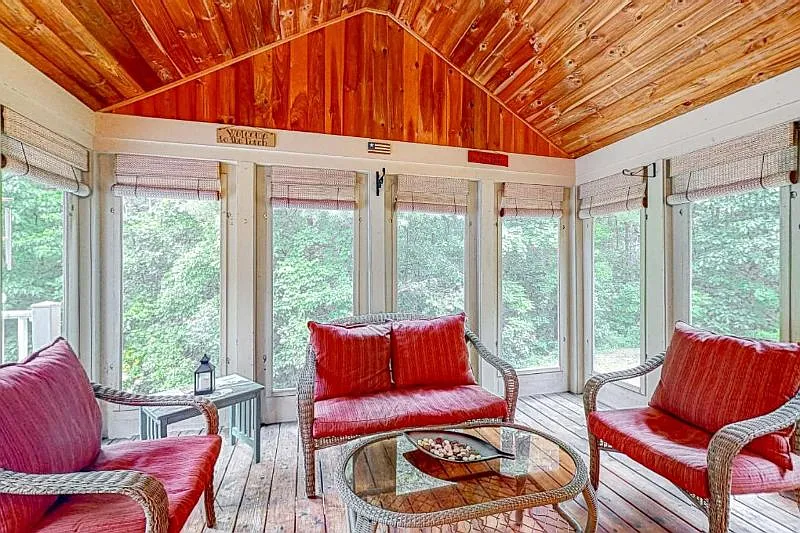 3 bed, 1700 sqft, $2,200 — Photo 2