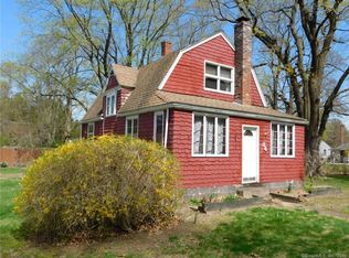 34 Hurlbutt Rd, Gales Ferry, CT 06335