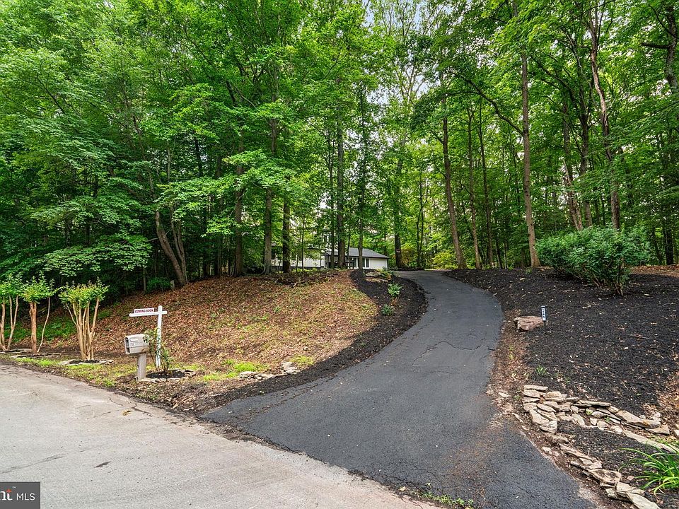 1st image of 1185 Harbor Oak Dr