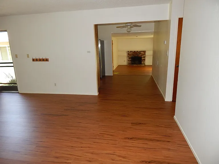 2512 Lafayette Dr — Photo 5