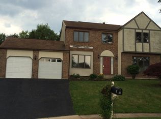 9 Mansion Ct W, Birdsboro, PA 19508