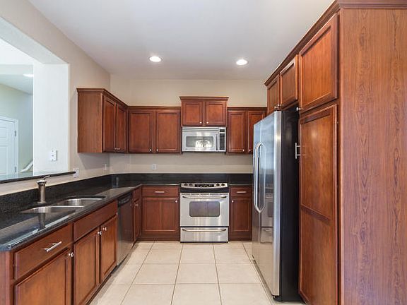 5th image of 26522 N 53rd Gln