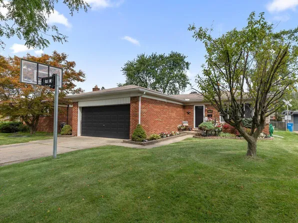 14615 Masonic Blvd, Warren, MI 48088