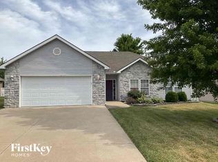 1300 SW 7th St, Oak Grove, MO 64075