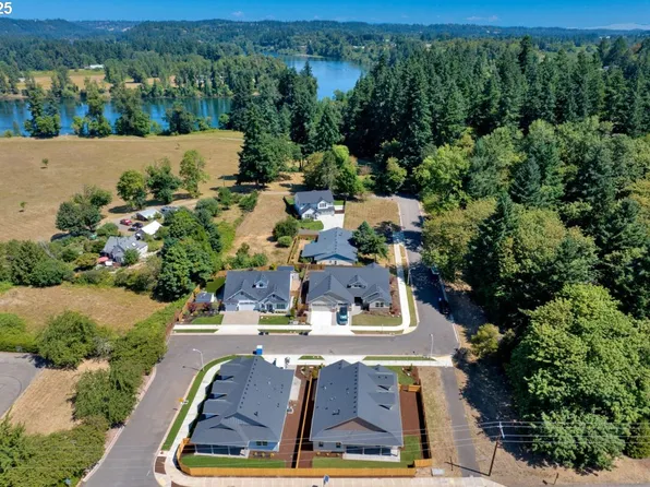 2125 NE Spitz Rd, Canby, OR 97013