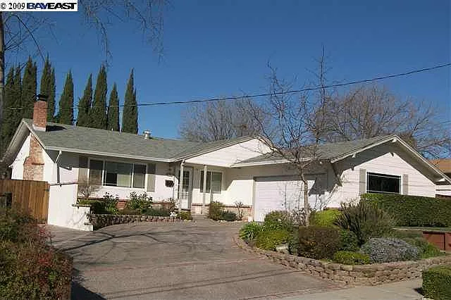 315 Michell St photo 1