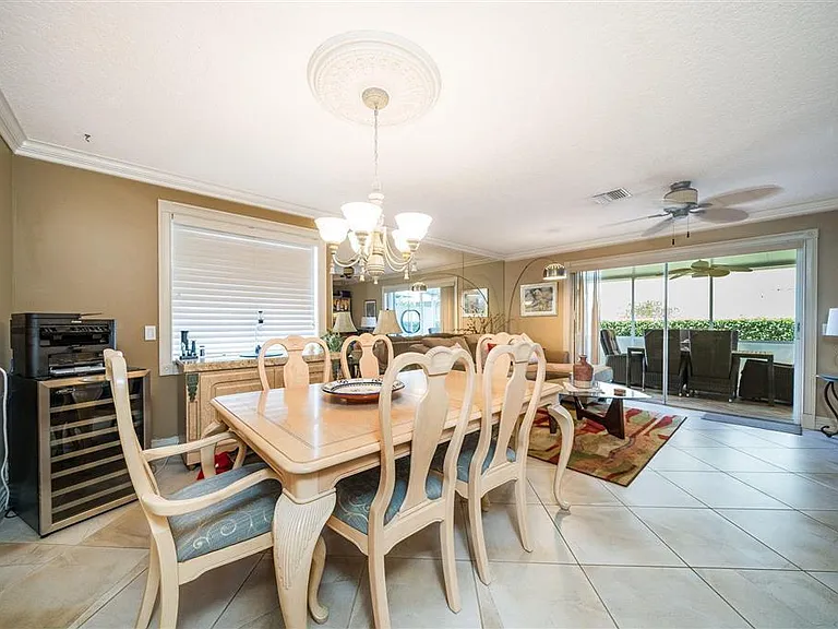 338 Waterside Dr — Photo 10