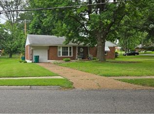 1100 Wentworth Dr, Saint Louis, MO 63137