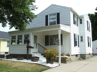 406 E Willard Ave, Lansing, MI 48910